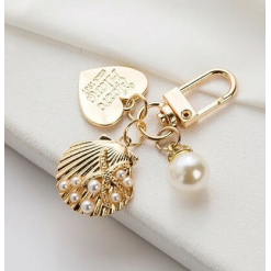 Shell Pearl Key Ring