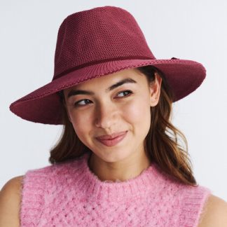 Jacqui Mannish Hat - Magenta RL73