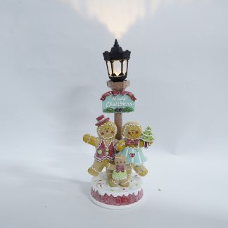 Gingerbread with Lantern