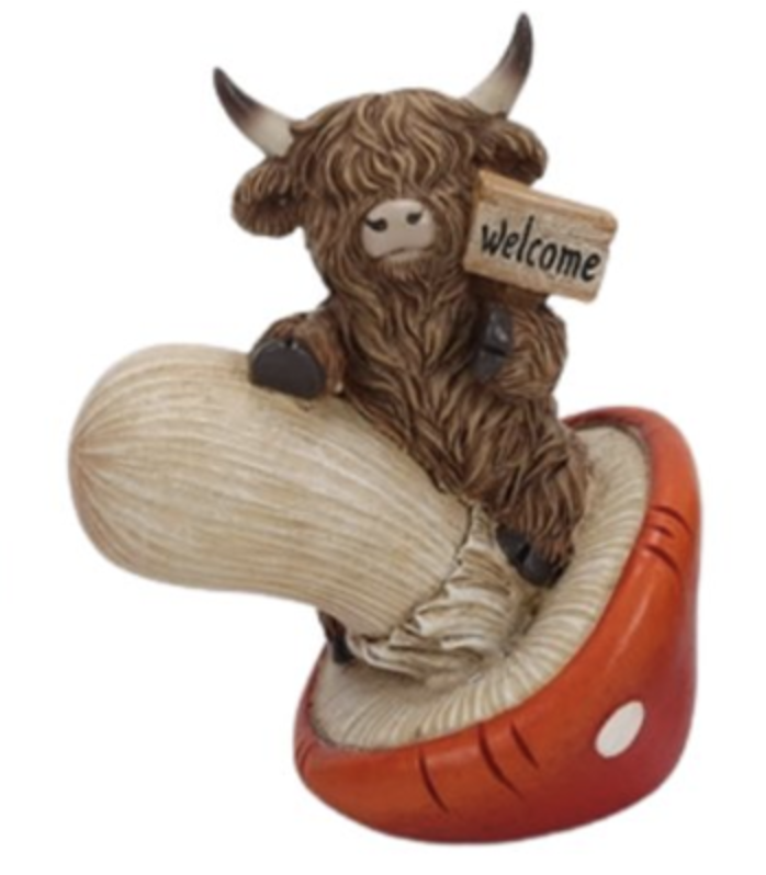 Highland Cow on Mushroom B