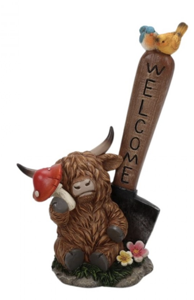 Resin Highland Cow with Shovels B