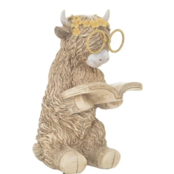 Highland Cow Reading