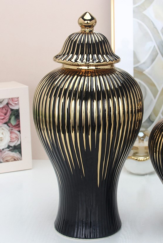 Ribbed Ginger Jar Medium